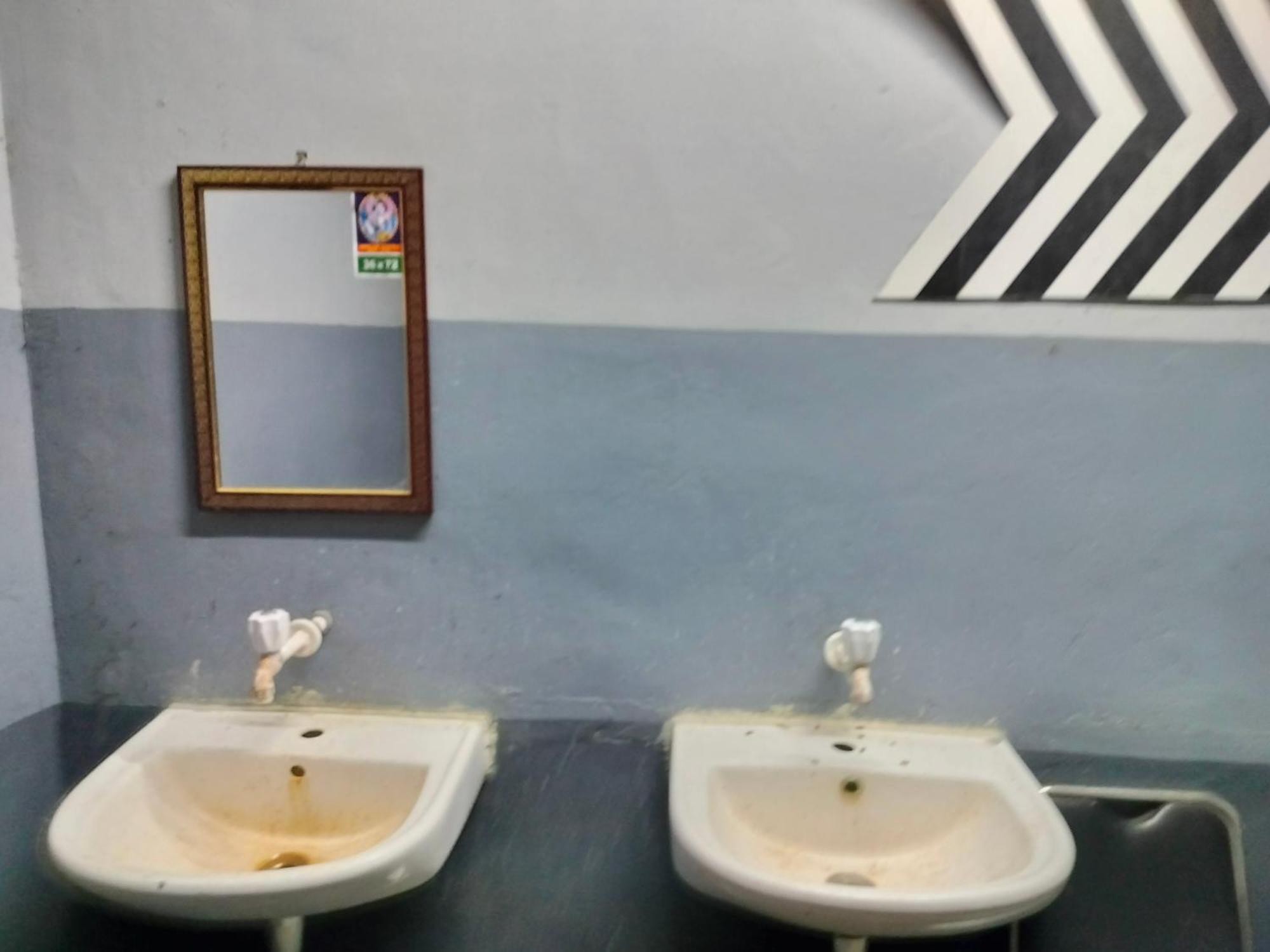 Sri Durga Jatri Nibasa Albergue Brahmapur Exterior foto