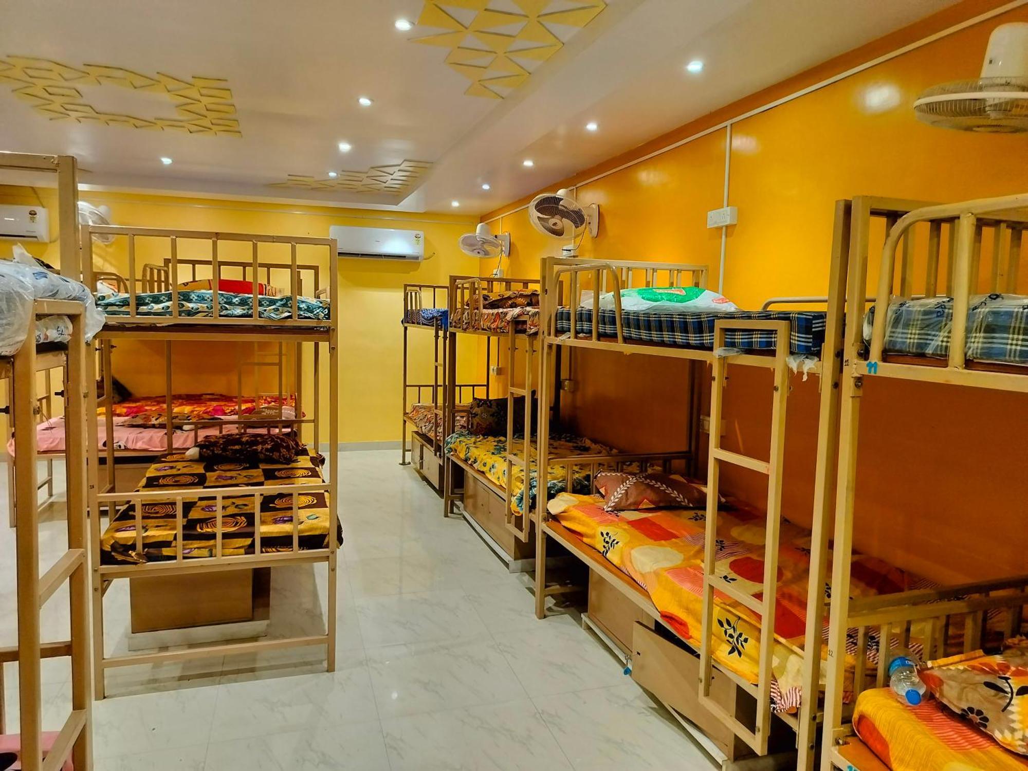Sri Durga Jatri Nibasa Albergue Brahmapur Exterior foto